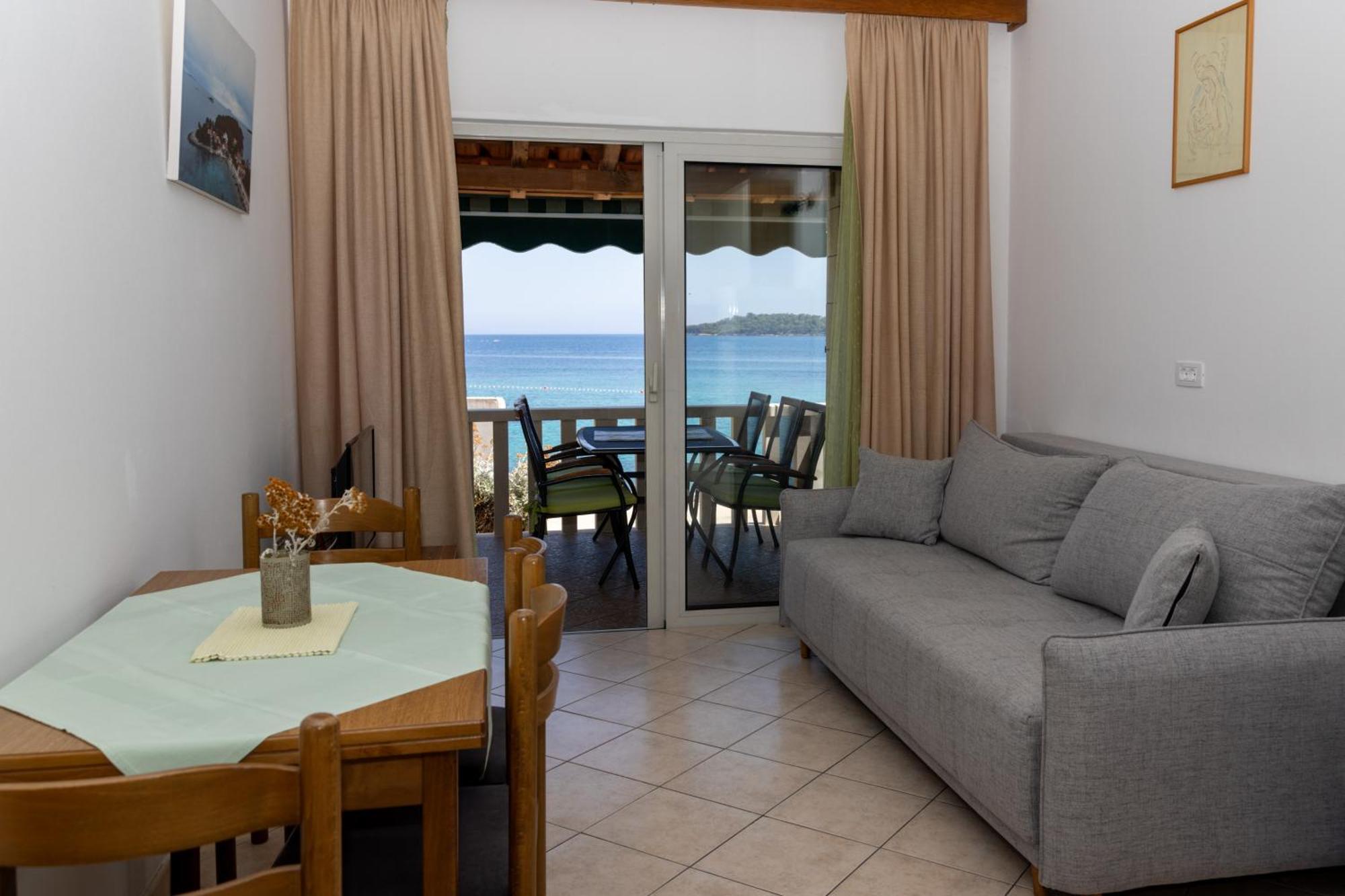 Zal Beach Apartments プリズバ エクステリア 写真